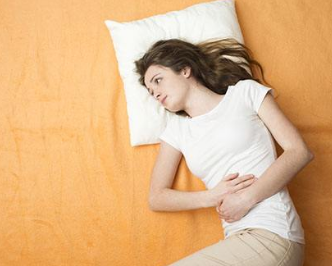 陰道分泌物草莓视频APP免费廠家分析私處異味小腹疼的症狀