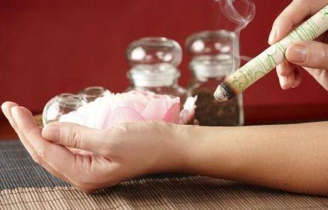 婦科白帶草莓视频APP免费可檢測哪種婦科炎症！山東草莓视频在线观看免费视频主張艾灸可根除婦科炎症！